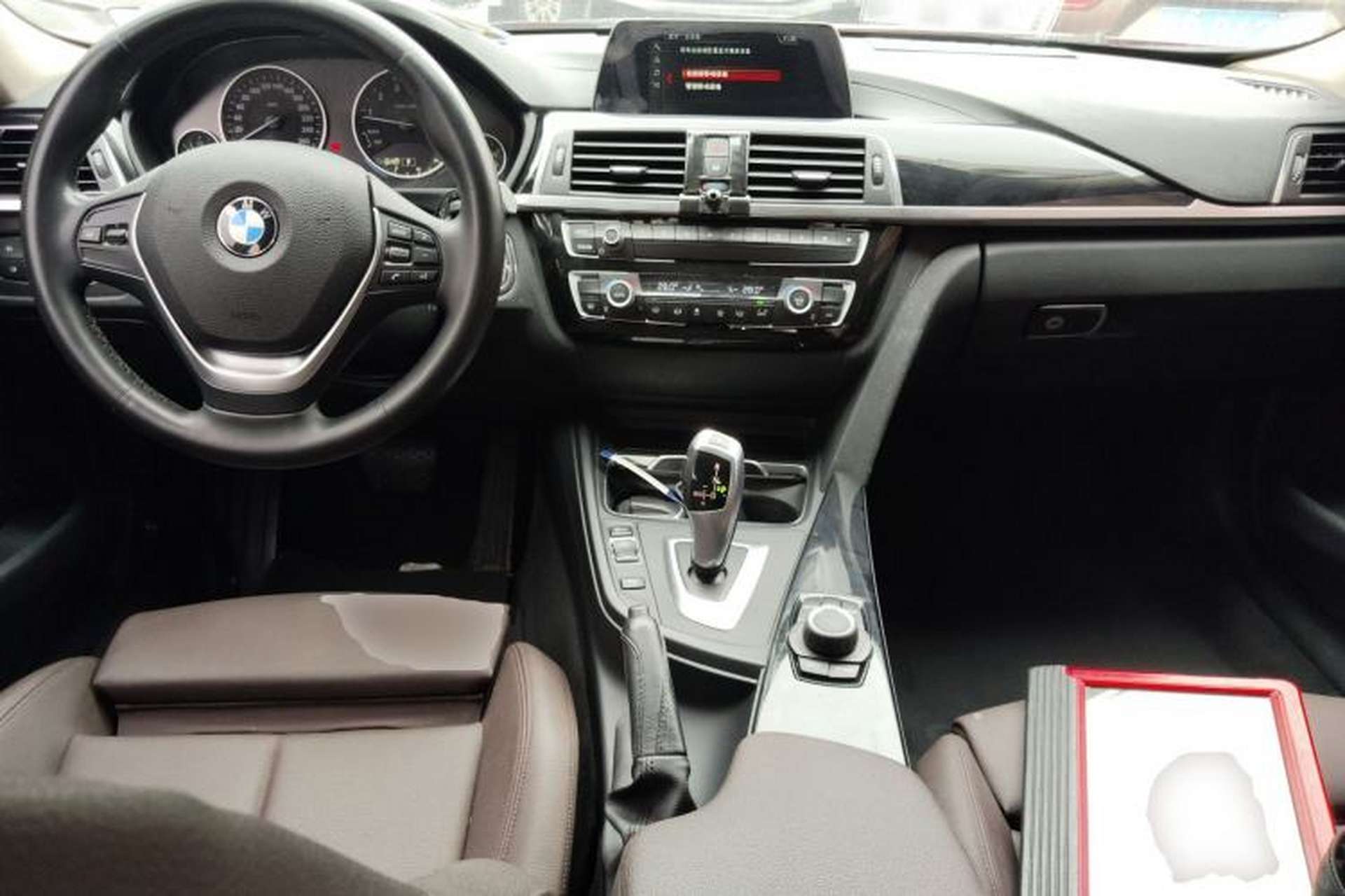 Used BMW 3 Series 2018 320Li Fashion Model Interior 2