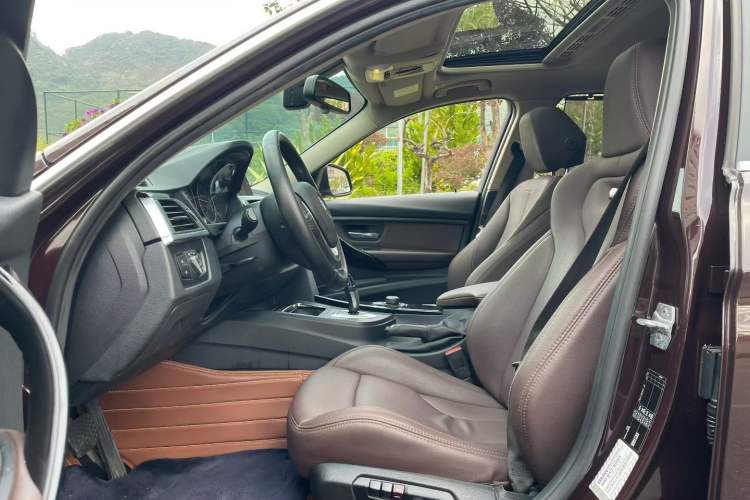 Used BMW 3 Series 2018 320Li Fashion Model Interior 3