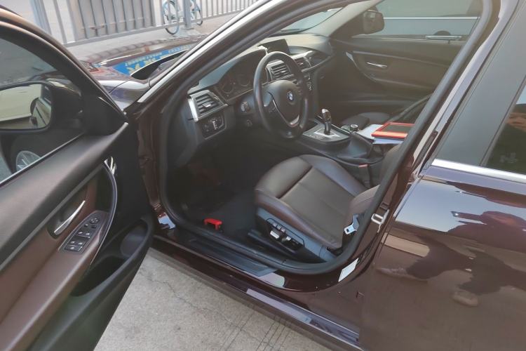 Used BMW 3 Series 2018 320Li Fashion Model Interior 3