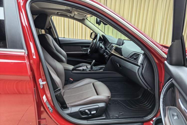 Used BMW 3 Series 2018 320Li Fashion Model Interior 3