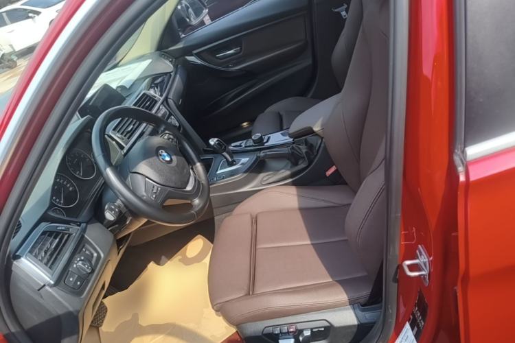 Used BMW 3 Series 2018 320Li Fashion Model Left Front Seat