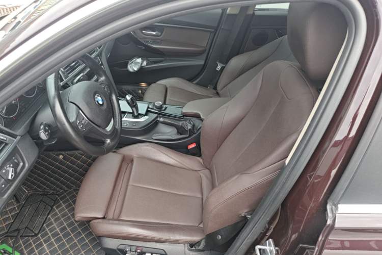 Used BMW 3 Series 2018 320Li Fashion Model Left Front Seat
