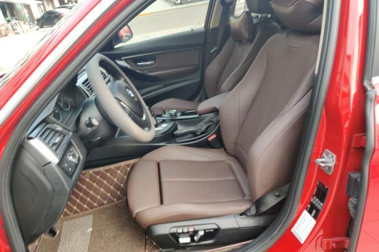 Used BMW 3 Series 2018 320Li Fashion Model Left Front Seat