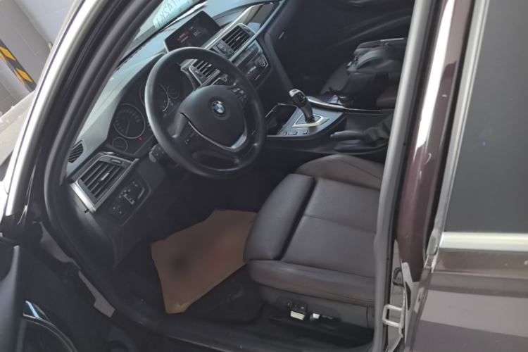 Used BMW 3 Series 2018 320Li Fashion Model Left Front Seat