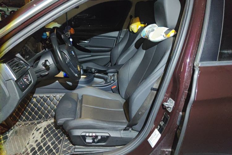 Used BMW 3 Series 2018 318Li Left Front Seat