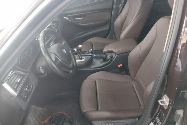 Used BMW 3 Series 2018 320Li Fashion Model Left Front Seat