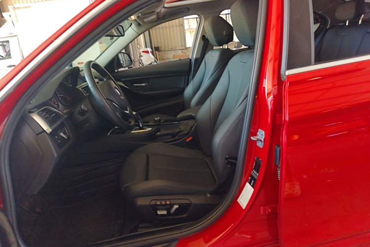 Used BMW 3 Series 2018 320Li Fashion Model Left Front Seat