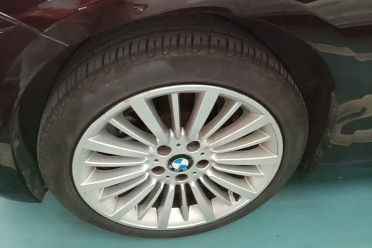 Used BMW 3 Series 2018 320Li Fashion Model Left Front Wheel Hub
