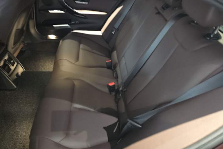 Used BMW 3 Series 2018 320Li Fashion Model Left Rear Seat