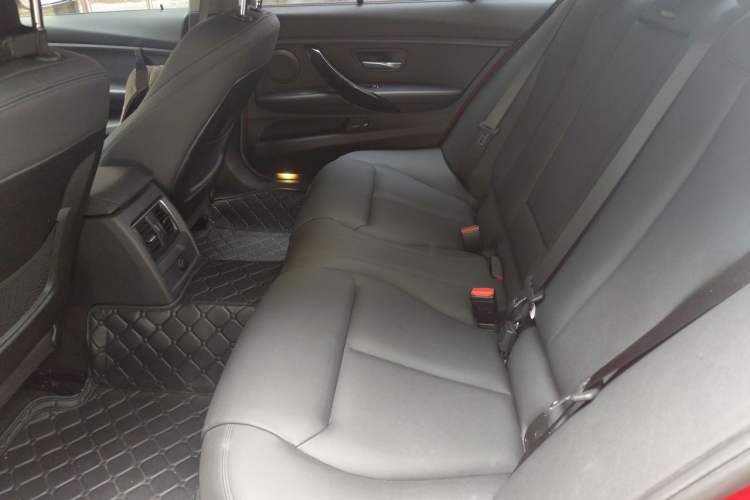 Used BMW 3 Series 2018 320Li Leading Model M Sport Package Left Rear Seat