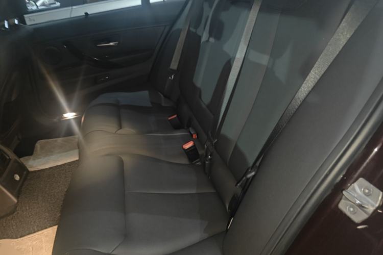 Used BMW 3 Series 2018 320Li Fashion Model Left Rear Seat