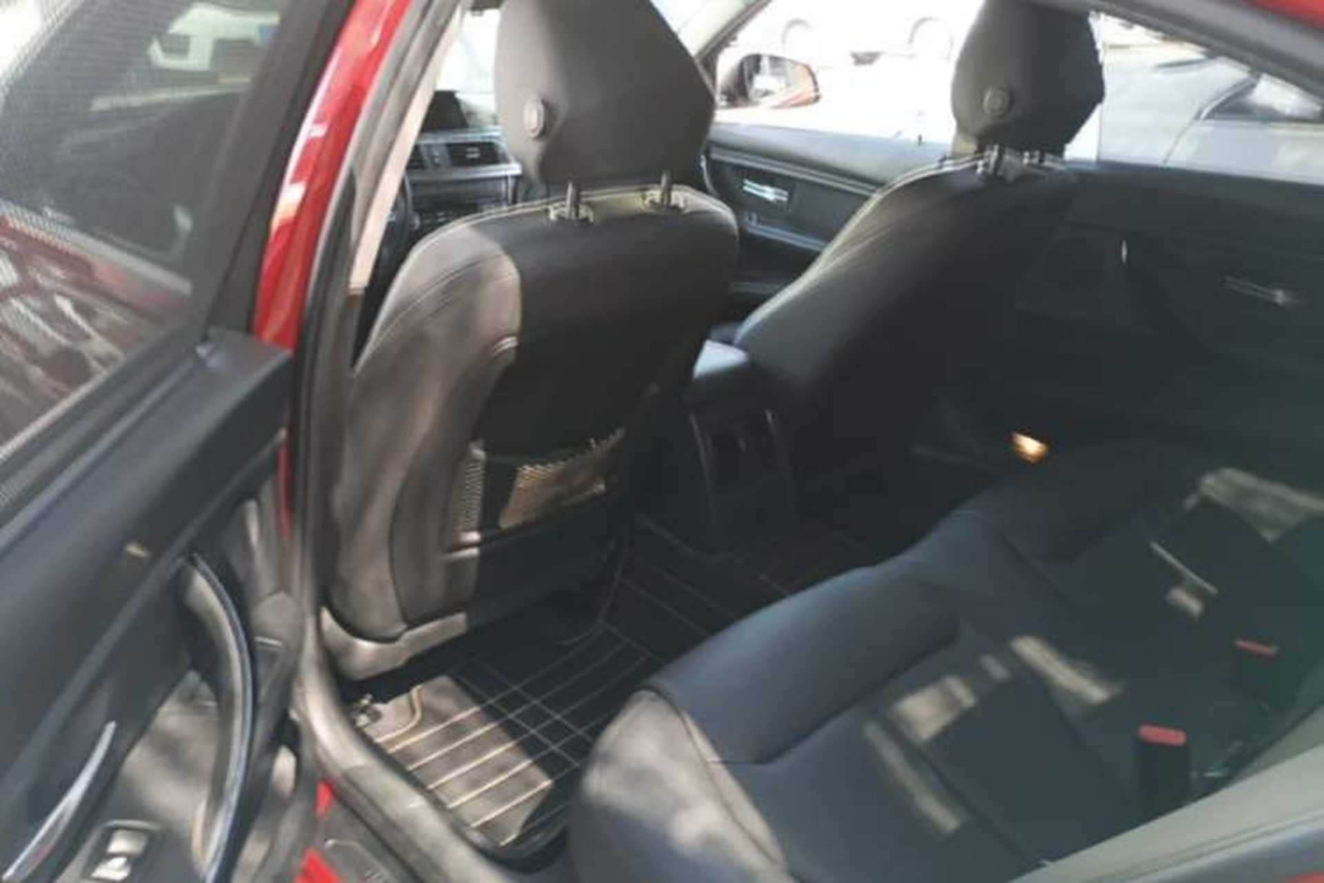 Used BMW 3 Series 2018 320Li Fashion Model Left Rear Seat