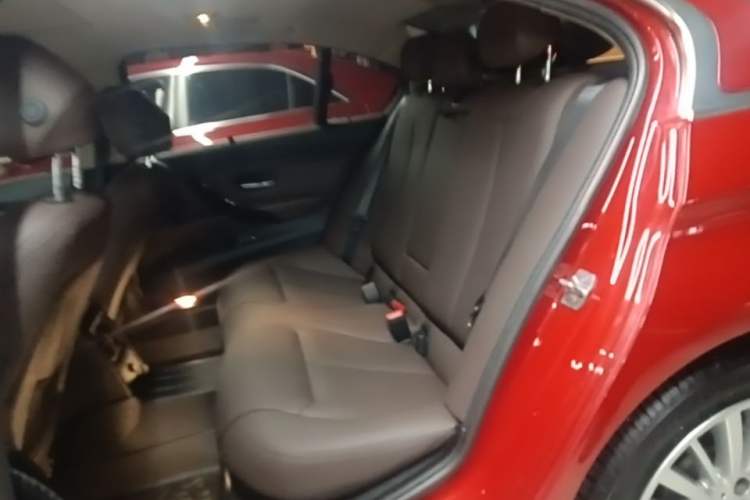 Used BMW 3 Series 2018 320Li Fashion Model Left Rear Seat
