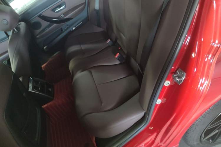 Used BMW 3 Series 2018 320Li Leading Model M Sport Package Left Rear Seat