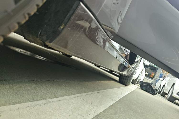 Used BMW 3 Series 2018 320Li Fashion Model Left Side Sill