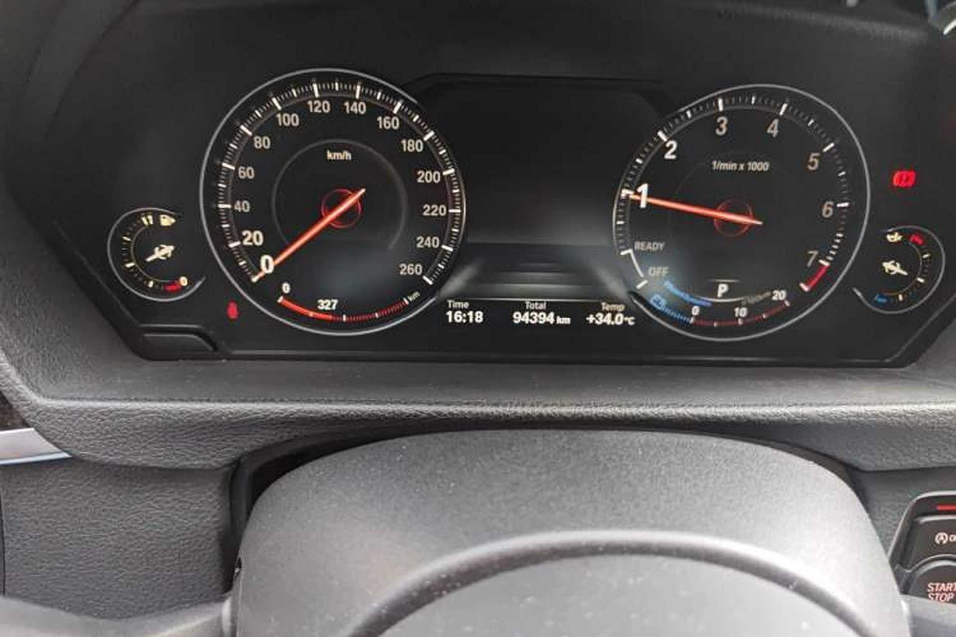 Used BMW 3 Series 2018 320Li M Sport Night Edition Odometer Close Up