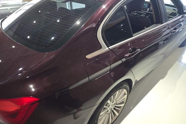 Used BMW 3 Series 2018 320Li Fashion Model Rear Right 45 Deg
