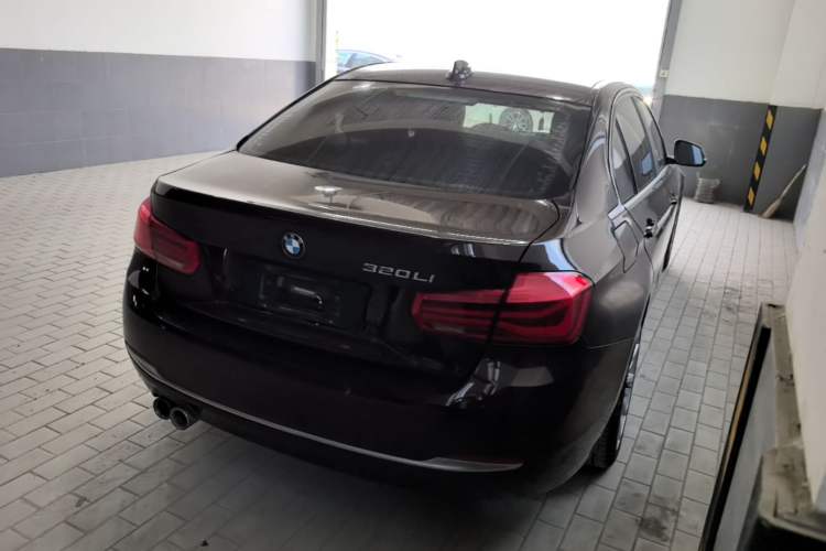 Used BMW 3 Series 2018 320Li Fashion Model Rear Right 45 Deg