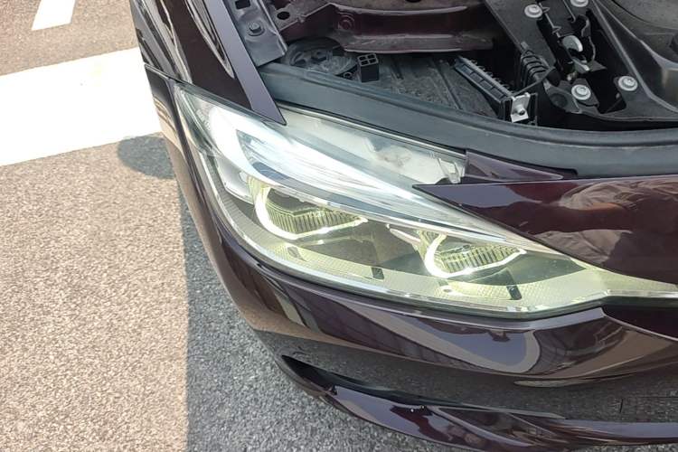 Used BMW 3 Series 2018 320Li Fashion Model Right Front Headlight