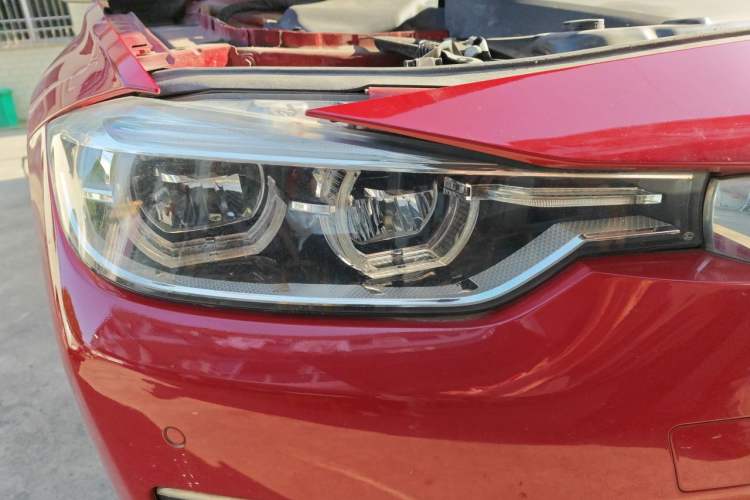 Used BMW 3 Series 2018 320Li Fashion Model Right Front Headlight
