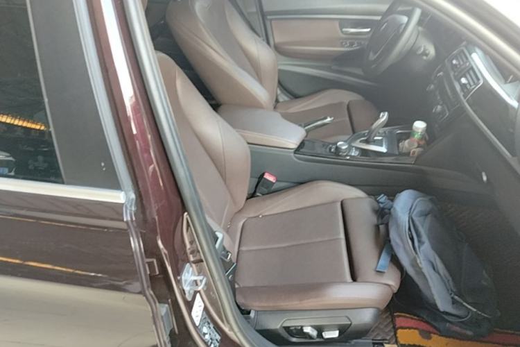 Used BMW 3 Series 2018 320Li Fashion Model Right Front Seat