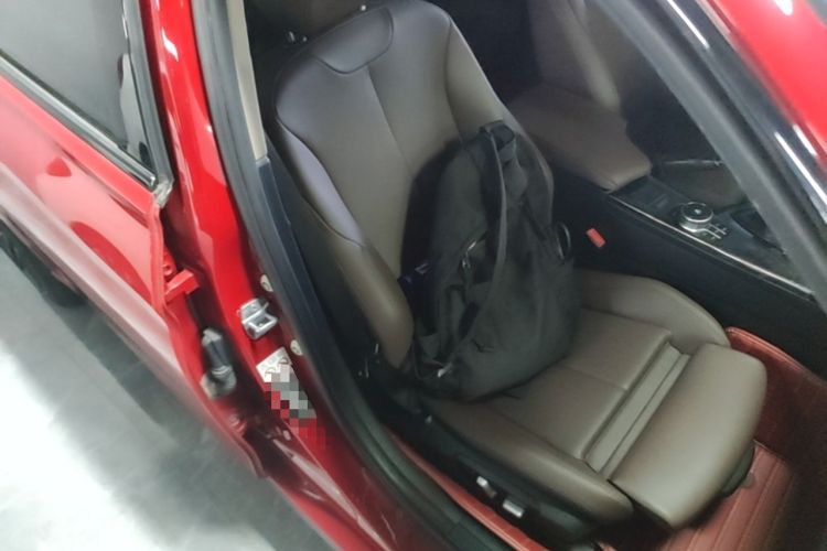 Used BMW 3 Series 2018 320Li Leading Model M Sport Package Right Front Seat