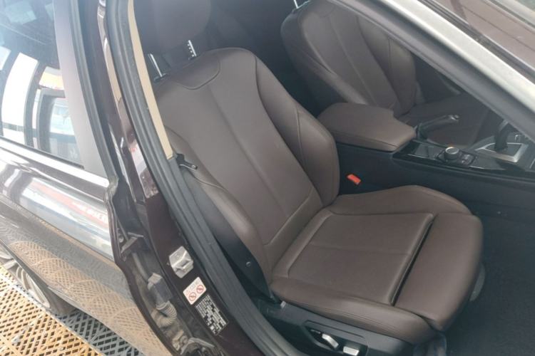 Used BMW 3 Series 2018 320Li Fashion Model Right Front Seat