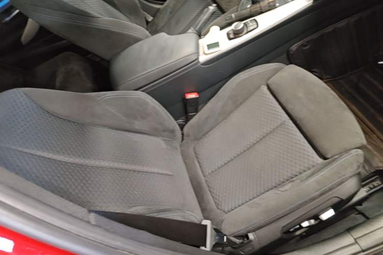 Used BMW 3 Series 2018 320i M Sport Package Right Front Seat