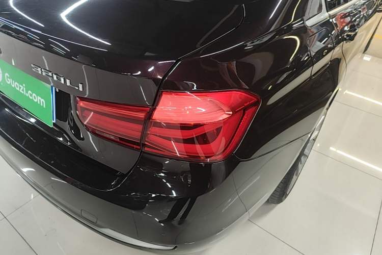 Used BMW 3 Series 2018 320Li Fashion Model Right Rear Taillight