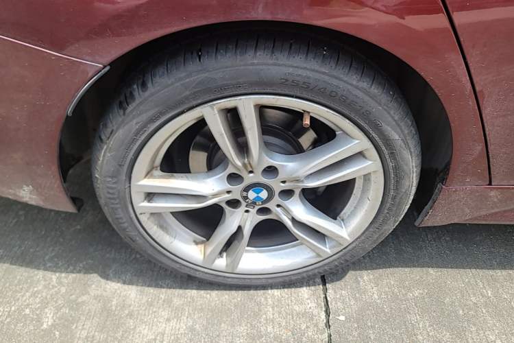 Used BMW 3 Series 2018 320i M Sport Package Right Rear Wheel Hub