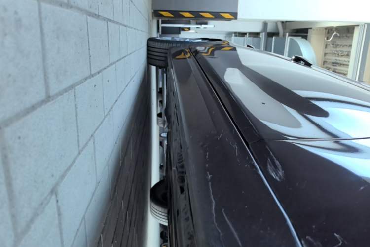 Used BMW 3 Series 2018 320Li Fashion Model Right Side Sill