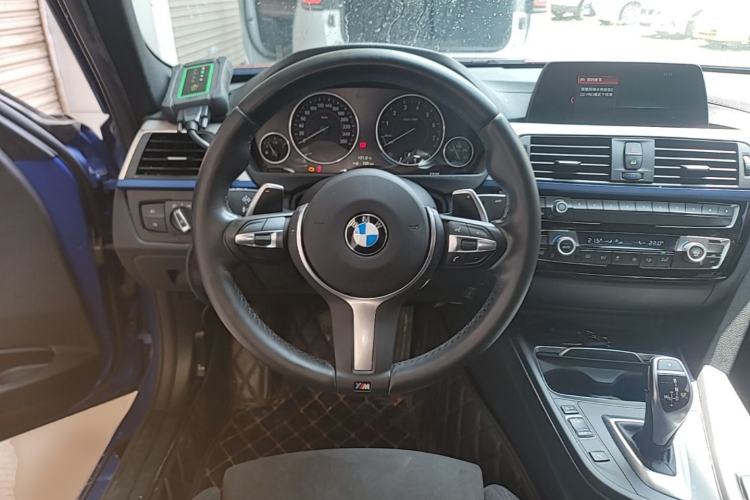 Used BMW 3 Series 2018 320i M Sport Package Steering Wheel