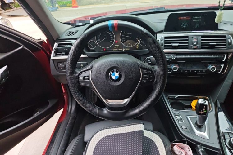 Used BMW 3 Series 2018 320Li Fashion Model Steering Wheel