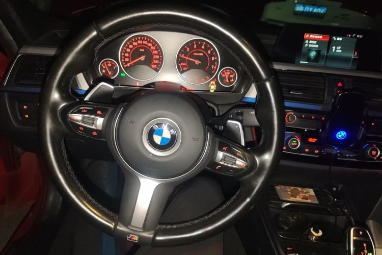 Used BMW 3 Series 2018 320i M Sport Package Steering Wheel