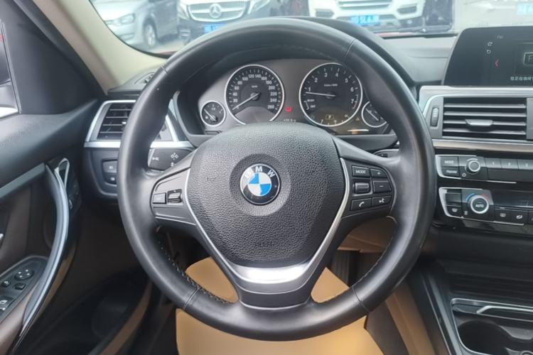 Used BMW 3 Series 2018 320Li Fashion Model Steering Wheel
