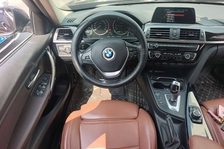 Used BMW 3 Series 2018 320Li Fashion Model Steering Wheel