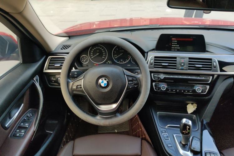 Used BMW 3 Series 2018 320Li Fashion Model Steering Wheel