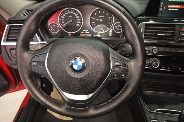 Used BMW 3 Series 2018 320Li Fashion Model Steering Wheel