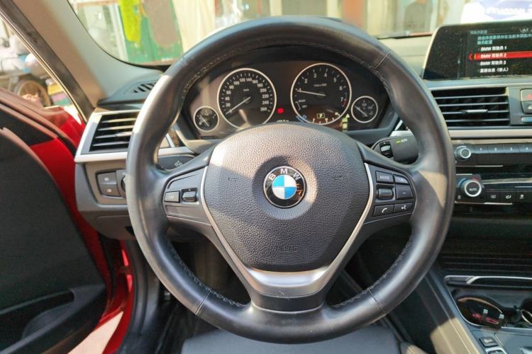 Used BMW 3 Series 2018 320Li Fashion Model Steering Wheel