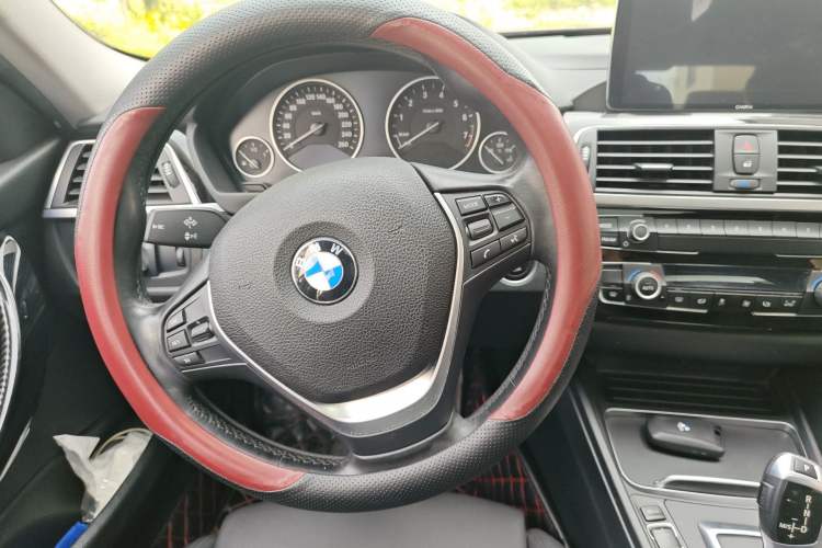 Used BMW 3 Series 2018 320Li Fashion Model Steering Wheel