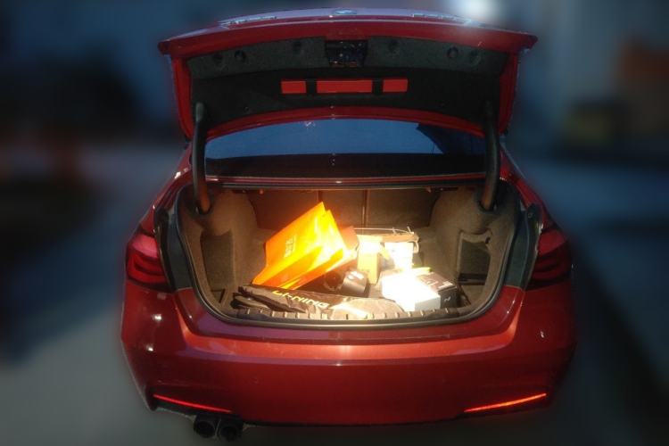 Used BMW 3 Series 2018 320Li M Sport Night Edition Trunk