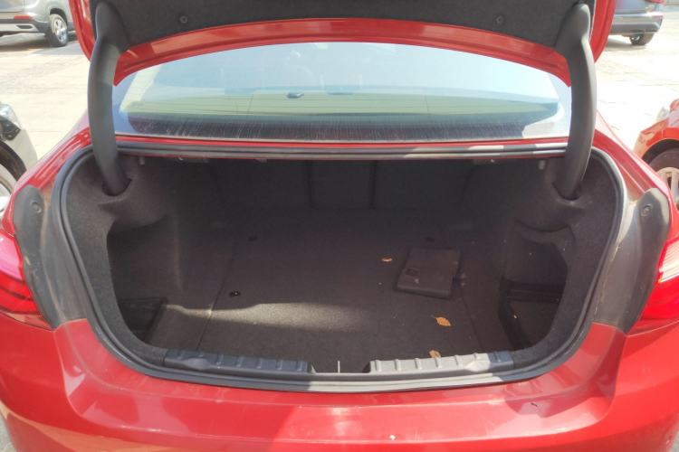 Used BMW 3 Series 2018 318Li Trunk