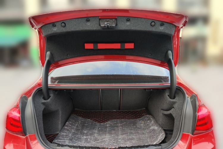 Used BMW 3 Series 2018 320Li Fashion Model Trunk
