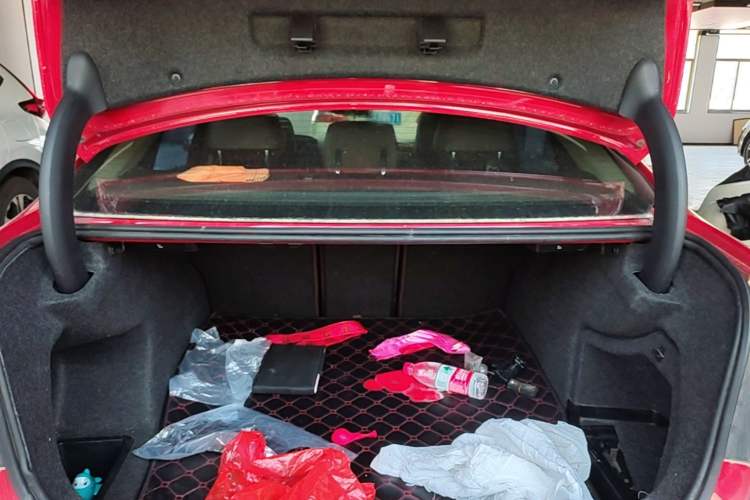 Used BMW 3 Series 2018 320Li Fashion Model Trunk