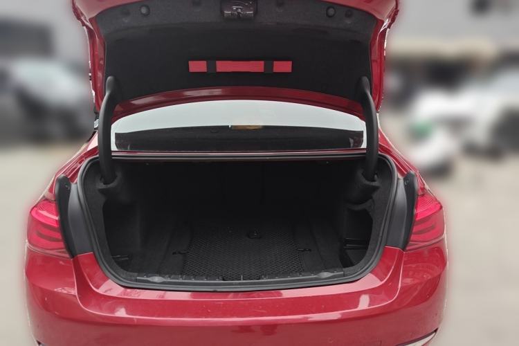 Used BMW 3 Series 2018 320Li Leading Luxury Package Trunk