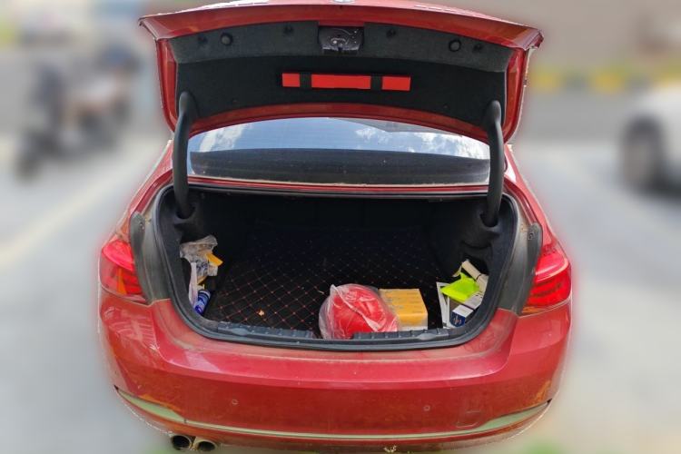 Used BMW 3 Series 2018 320Li Fashion Model Trunk