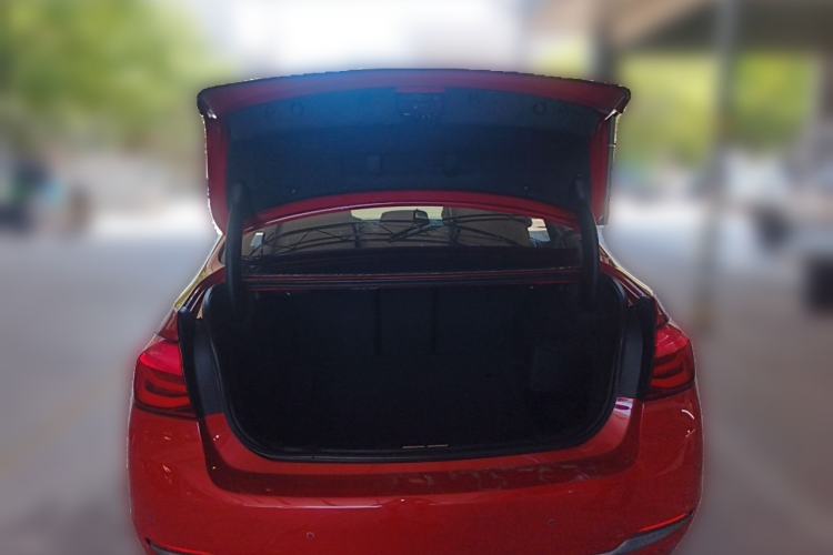 Used BMW 3 Series 2018 320Li Fashion Model Trunk