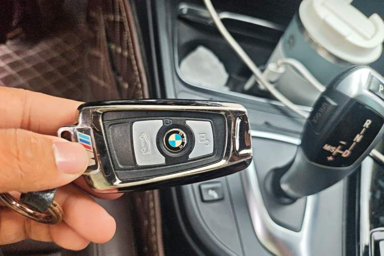 Used BMW 3 Series 2018 318i Vehicle Key