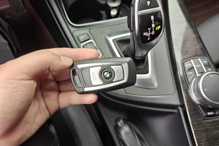 Used BMW 3 Series 2018 320Li Leading Luxury Package Vehicle Key