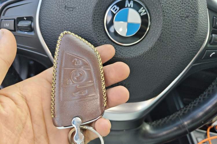 Used BMW 3 Series 2018 318i Vehicle Key